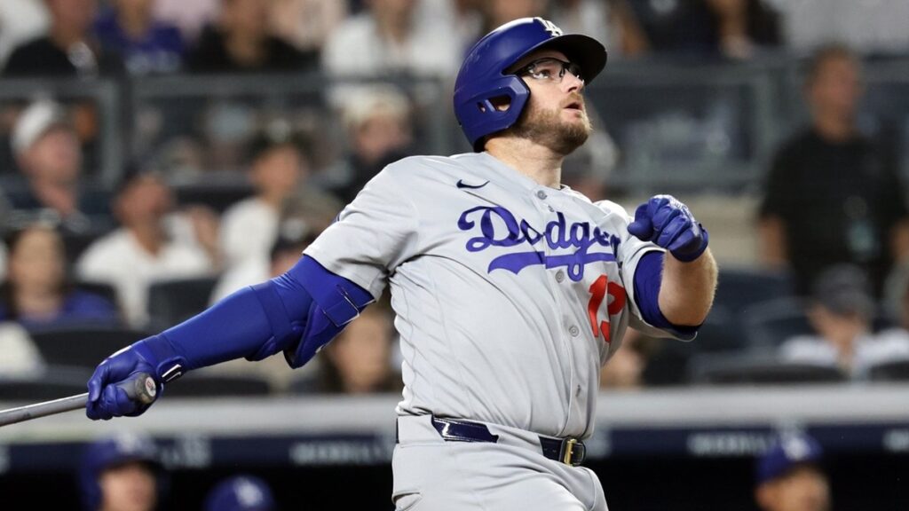 Max Muncy pega jonrón de 2 carreras ante Gerrit Cole en 7mo y Dodgers vencen a Yankees 2 En la foto, Max Muncy