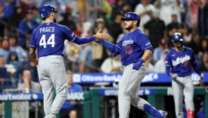 En la foto, Max Muncy y Andy Pages