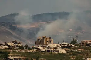 En la foto, humo tras un ataque israelí en el sur del Líbano