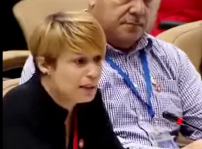La verdad detrá del 'drama' y la falacia del discurso oficial 1 En la foto, la diputada que habla de hospitales sin elctricidad en Cuba