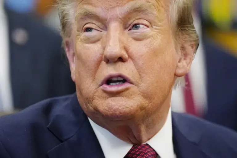 Trump amenaza a Irán por ataque a base en Jordania: «Le vamos a dar una jodida paliza» 1 En la foto, el presidente de EE. UU., Donald Trump
