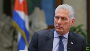 En la foto, Díaz-Canel