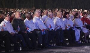 En la foto, dirigentes cubanos