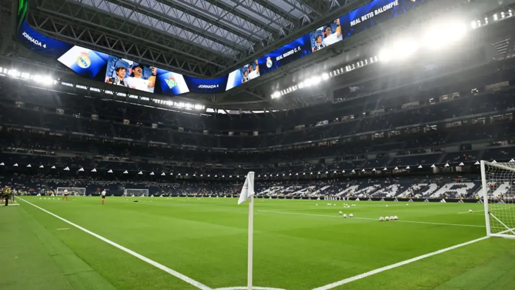 En la foto, el estadio Santiago Bernabéu