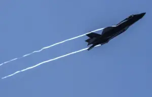 En la foto, Un caza estadounidense F-35