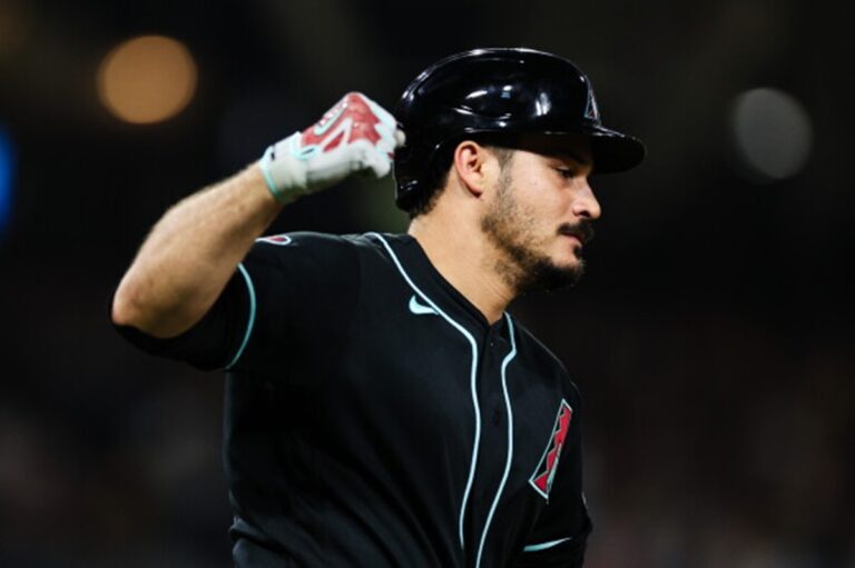 En la foto, Nolan Arenado