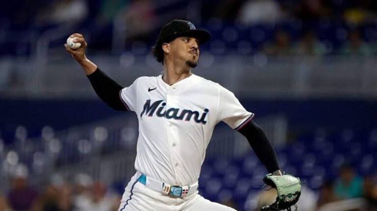 Eury Pérez lanza 7 innings perfectos y Marlins resisten para vencer a Athletics 1 En la foto, Eury Pérez