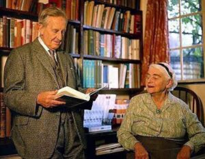 En la foto, Tolkien y Edith