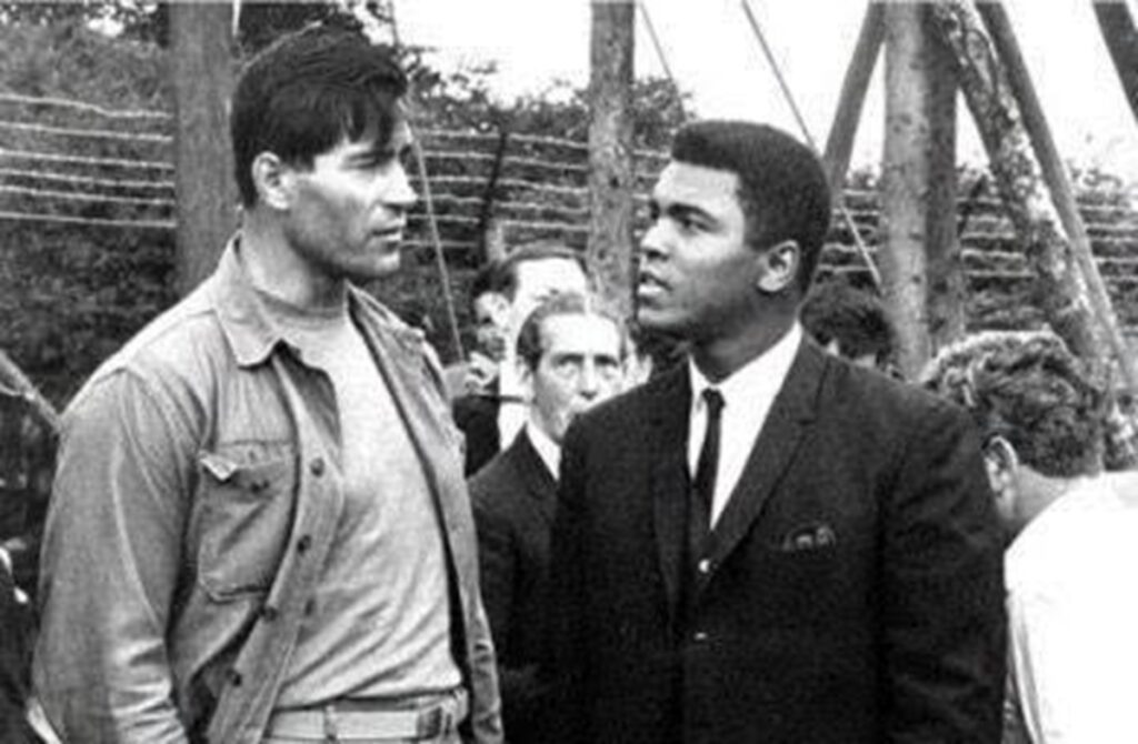 El día que Ali se sintió pequeño 2 En la foto, Clint Walker y Muhammad Ali