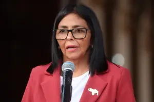 En la foto, la presidenta encargada de Venezuela, Delcy Rodríguez, en Caracas