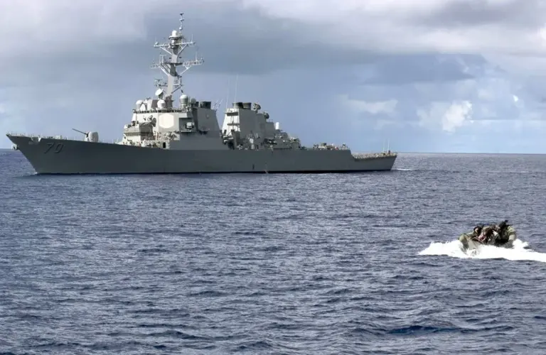 EE.UU. asegura haber reforzado el bloqueo naval a Irán pese a la pausa en los bombardeos 5 En la foto, EE.UU. asegura haber reforzado el bloqueo naval a Irán pese a la pausa en los bombardeos