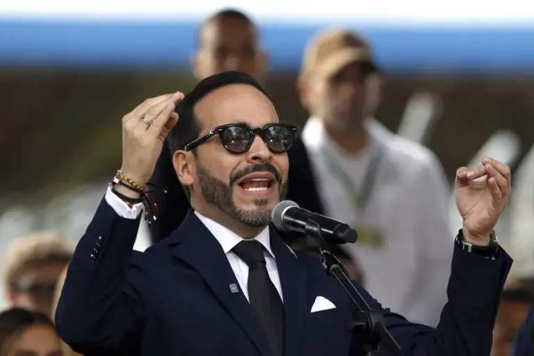 En la foto, El presidente electo de Colombia, Abelardo de la Espriella, el 20 de julio de 2026 durante el desfile militar del Día de la Independencia, en Medellín