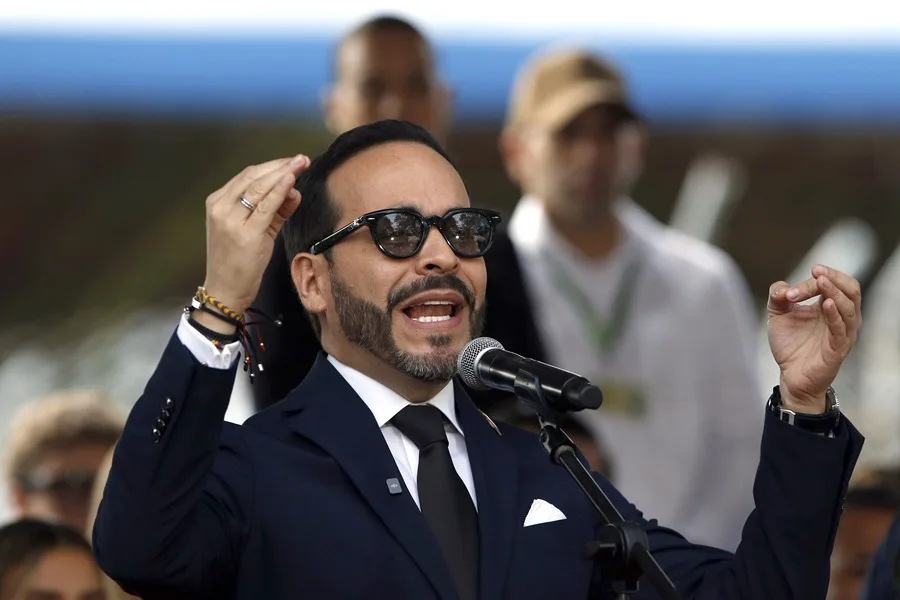 En la foto, El presidente electo de Colombia, Abelardo de la Espriella, el 20 de julio de 2026 durante el desfile militar del Día de la Independencia, en Medellín