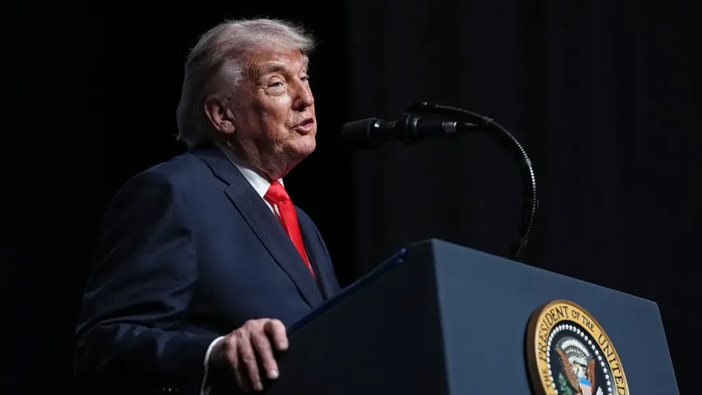 ¿Qué significa “casi de inmediato”? 2 En la foto, el presidente Donald Trump