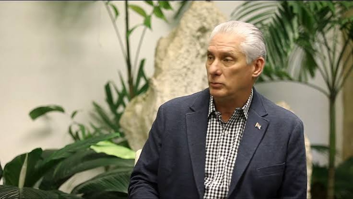 En la foto, Miguel Díaz-Canel