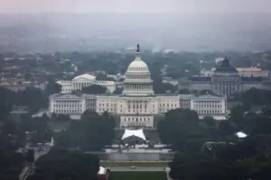 En la foto, el Capitolio de EE.UU. visto desde el Monumento a Washington (EE.UU.)