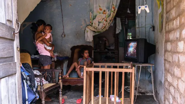 El espejo de la miseria: así se ve un cubano en Cuba