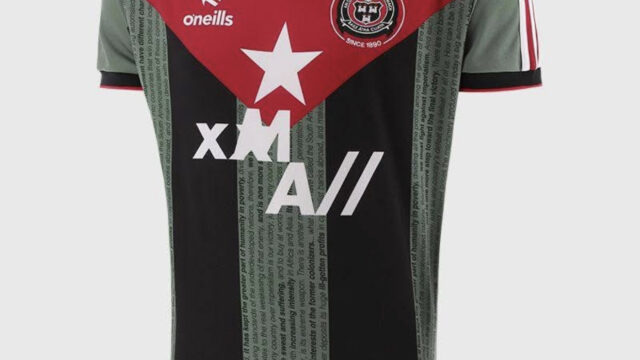 Una camiseta solidaria no puede esconder el desastre 1 Una camiseta solidaria no puede esconder el desastre