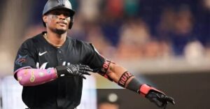 En la foto, Esteury Ruiz, el jonronero de la noche por Marlins