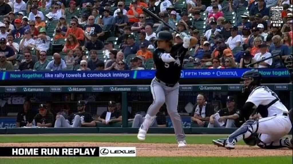 En la foto, Murakami conecta jonrón de ventaja para White Sox