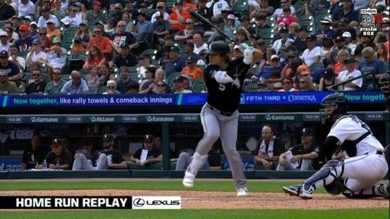 En la foto, Murakami conecta jonrón de ventaja para White Sox