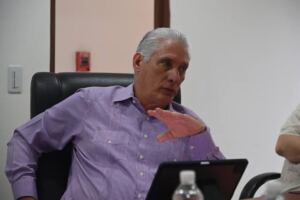 En la foto, Miguel Díaz-Canel