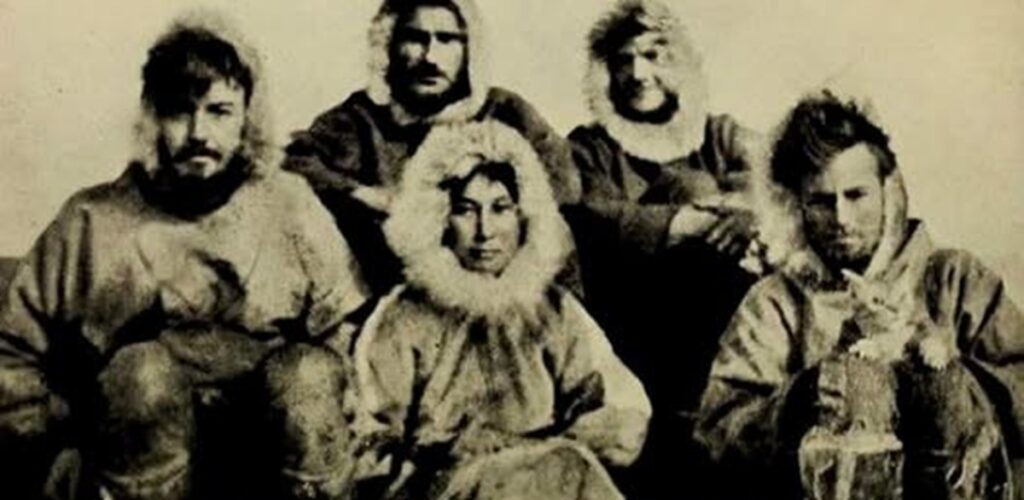La costurera que sobrevivió a los héroes 6 En la foto, integrantes de la expedición a la isla de Wrangel