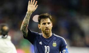 En la foto, Lionel Messi deja la selección