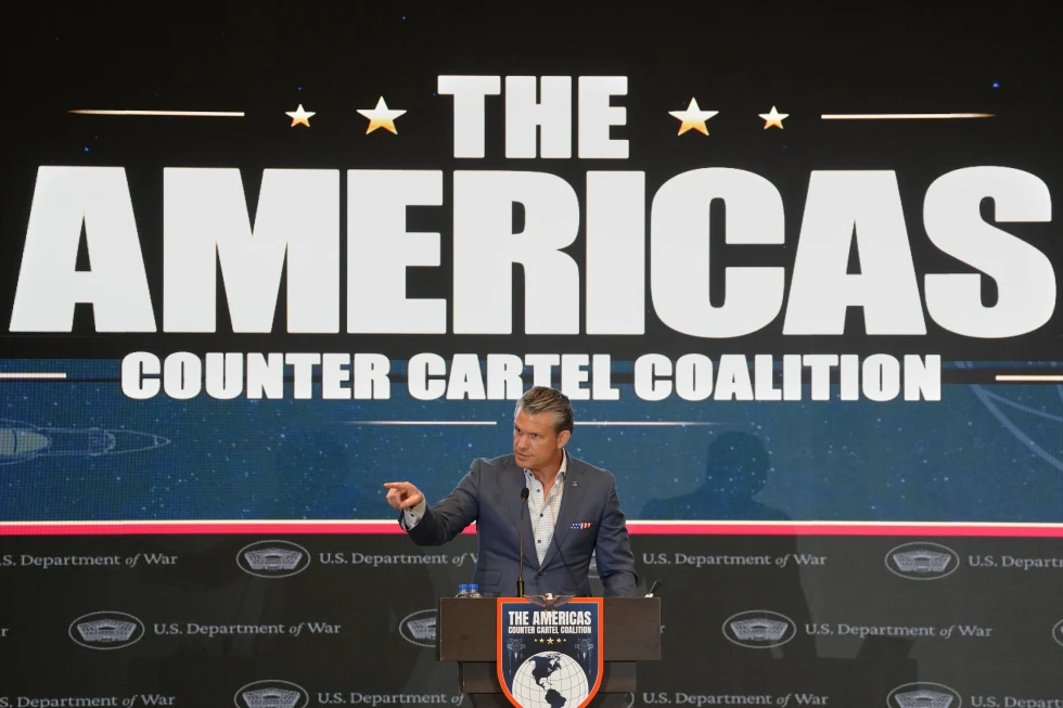 En la foto, El secretario de Defensa de Estados Unidos, Pete Hegseth, durante el foro de la Coalición de las Américas Contra los Cárteles, el miércoles 12 de agosto de 2026, en Ciudad de Panamá