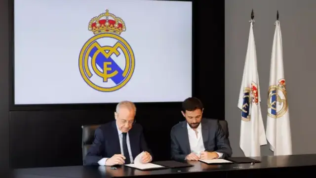 Bernardo Silva: "Desde pequeño mi sueño era jugar en el Real Madrid" 1 En la foto, Bernardo Silva y Florentino Pérez