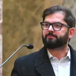 En la foto, El expresidente de Chile Gabriel Boric durante la apertura del tercer Congreso Panamericano este viernes, en el Palacio Legislativo en Montevideo (Uruguay)