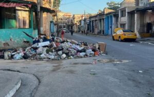 En la foto, una calle de Colón