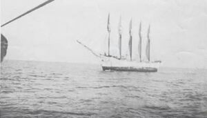 En la foto, la goleta Deering