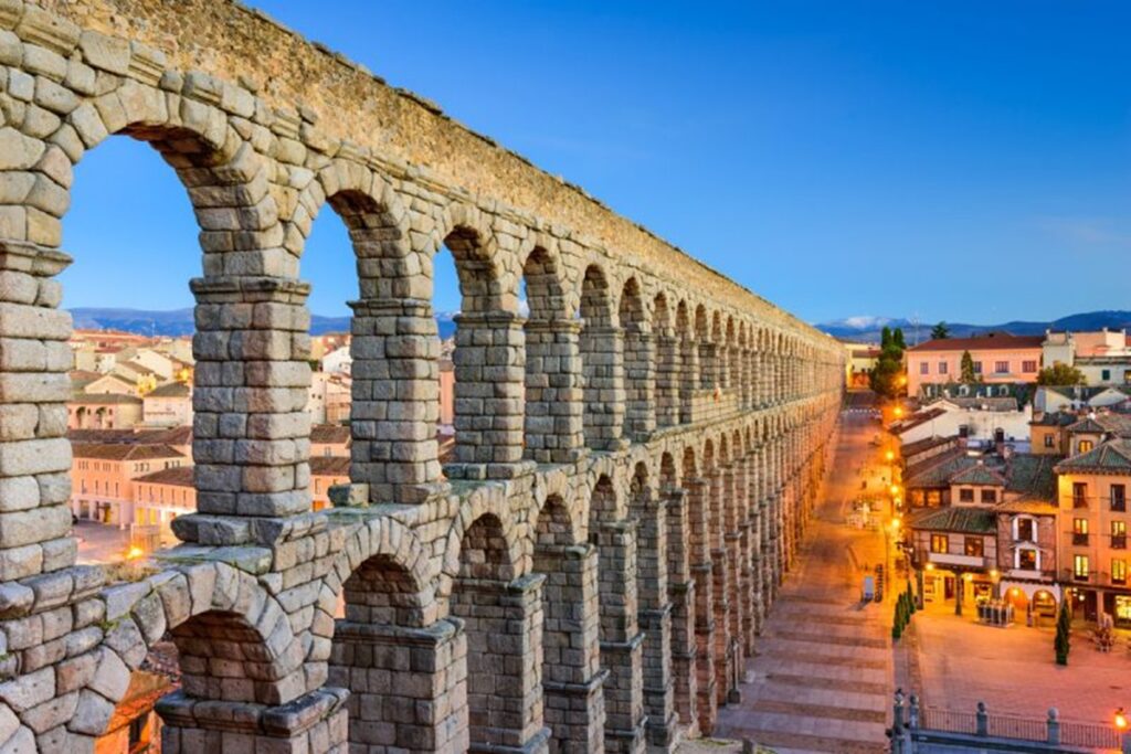 El gigante de piedra que desafió al tiempo 2 En la foto, el acueducto romano de Segovia