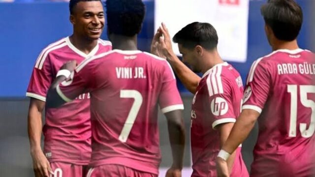 El jefe, la perla y el rodillo rosa 1 En la foto, el Real Madrid celebra un gol