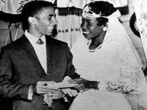 En la foto, Bob y Rita Marley el día de su boda en 1966