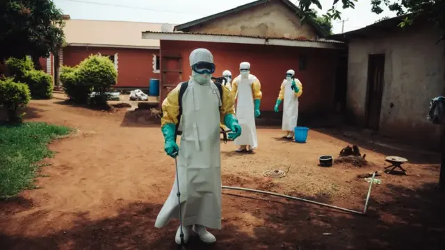 En la foto, imagen de una zona con ébola en el Congo