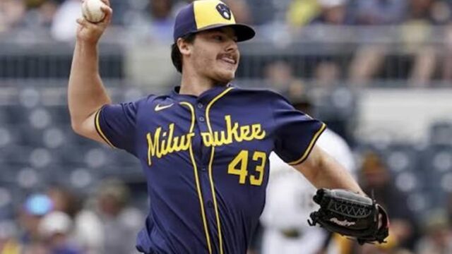 Henderson brilla en 7 innings y Brewers ganan 3 de 4 a Dodgers 1 En la foto, Logan Henderson ante los Dodgers