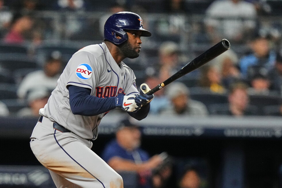 En la foto, Yordan Álvarez se fue de 5-3 y conectó un triple