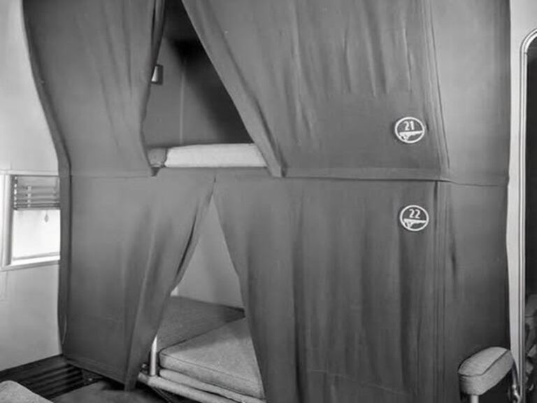 En la foto, literas en un Boeing 314 Clipper