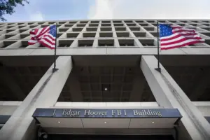 En la foto, vista del edificio J. Edgar Hoover, sede del FBI, en Washington