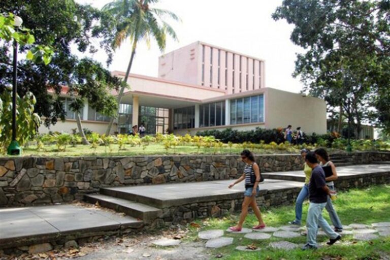 En la foto, vista de la Universidad Central de Las Villas