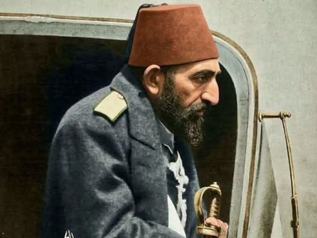 En la foto, Abdülhamid II, el sultán carpintero