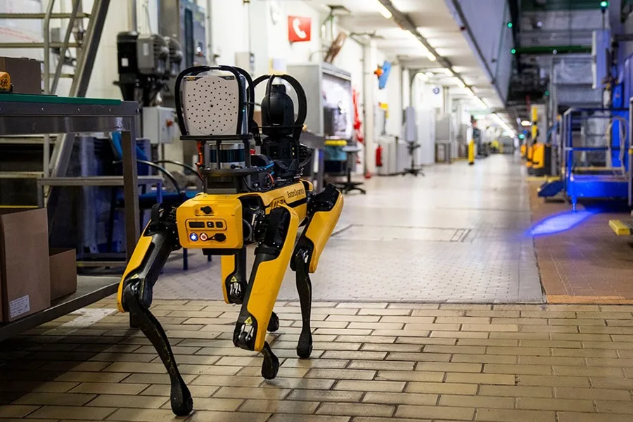 En la foto, robot perro móvil más ágil, en el que EE.UU. planea invertir dos millones de dólares para que brinde apoyo en operativos de ICE