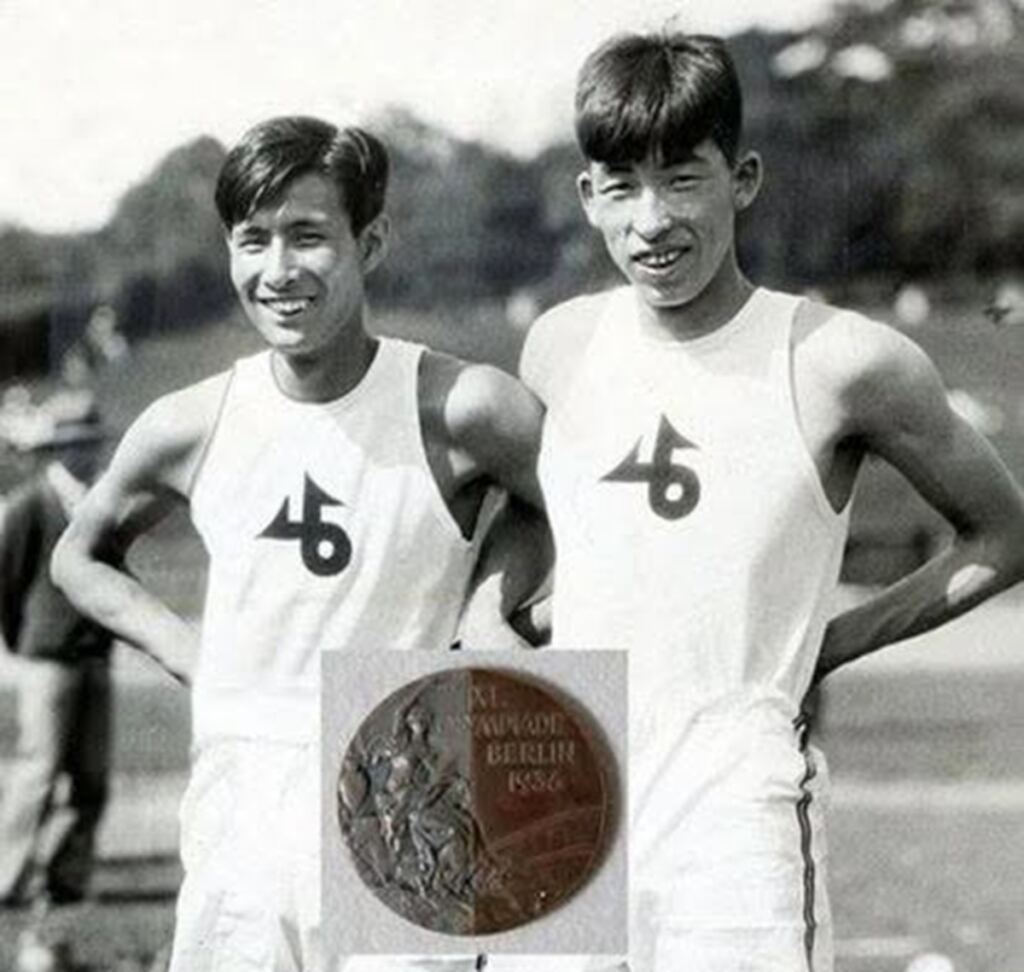 En la foto, Shuhei Nishida y Sueo Ōe