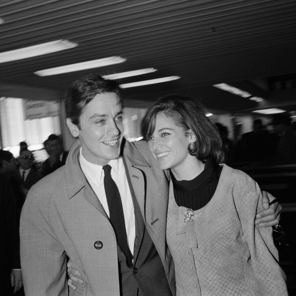 Alain Delon: Biografía del icono del cine francés