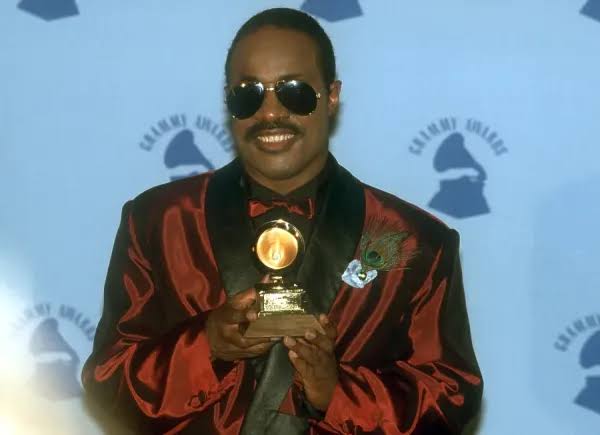 Stevie Wonder: Biografía del Pequeño Maravilloso