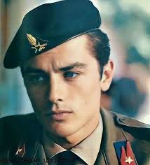 Alain Delon: Biografía del icono del cine francés