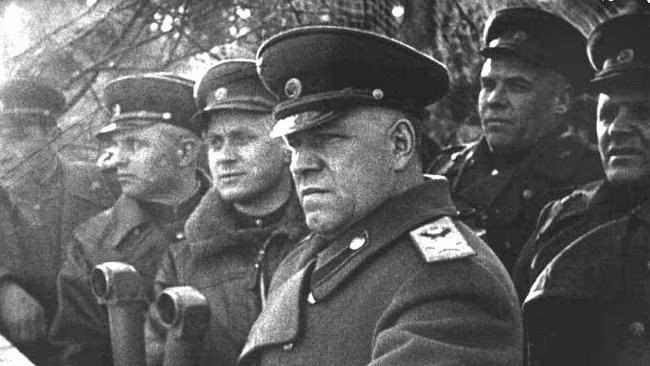 Georgui Zhúkov: Biografía del mariscal de las grandes batallas
