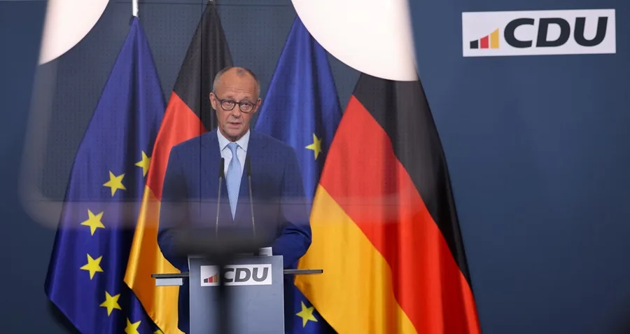 El canciller alemán se aferra al poder tras la debacle electoral de la CDU frente a una ultraderecha disparada 2 En la foto, El canciller alemán, Friedrich Merz
